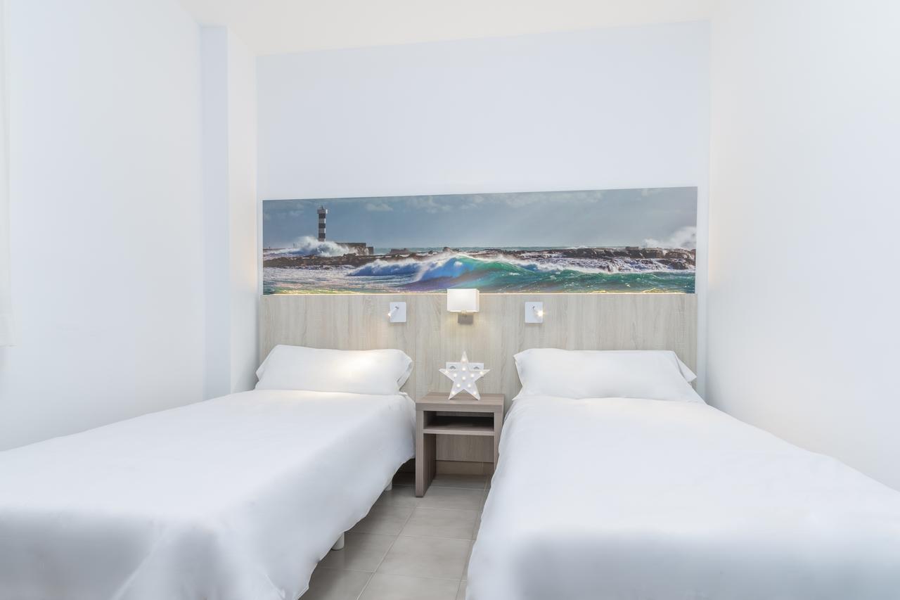Apartamentos Lago Colonia de Sant Jordi Екстериор снимка