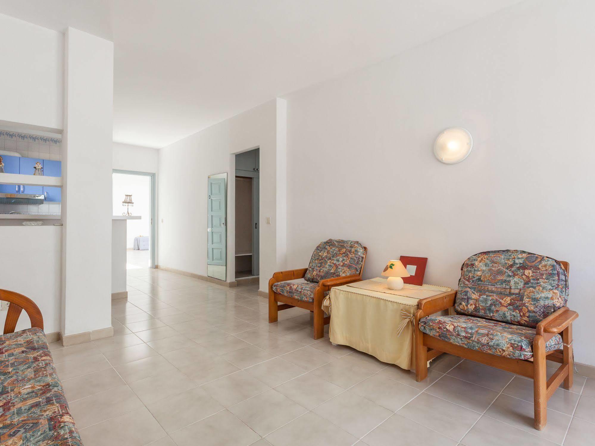 Apartamentos Lago Colonia de Sant Jordi Екстериор снимка